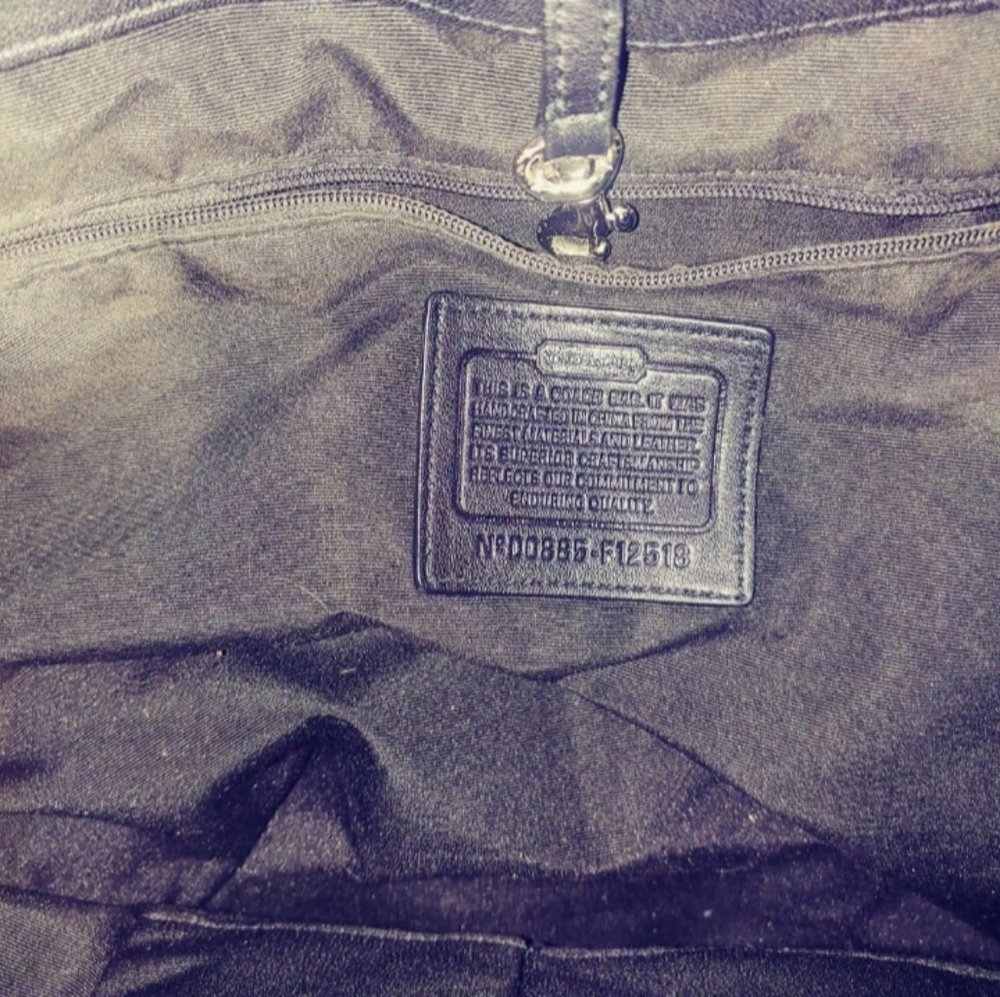Coach Park Signature Hobo Bag - Picture 5 of 7